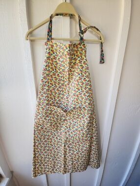 ULSTER WEAVERS Floral Apron Floral Print Yellow